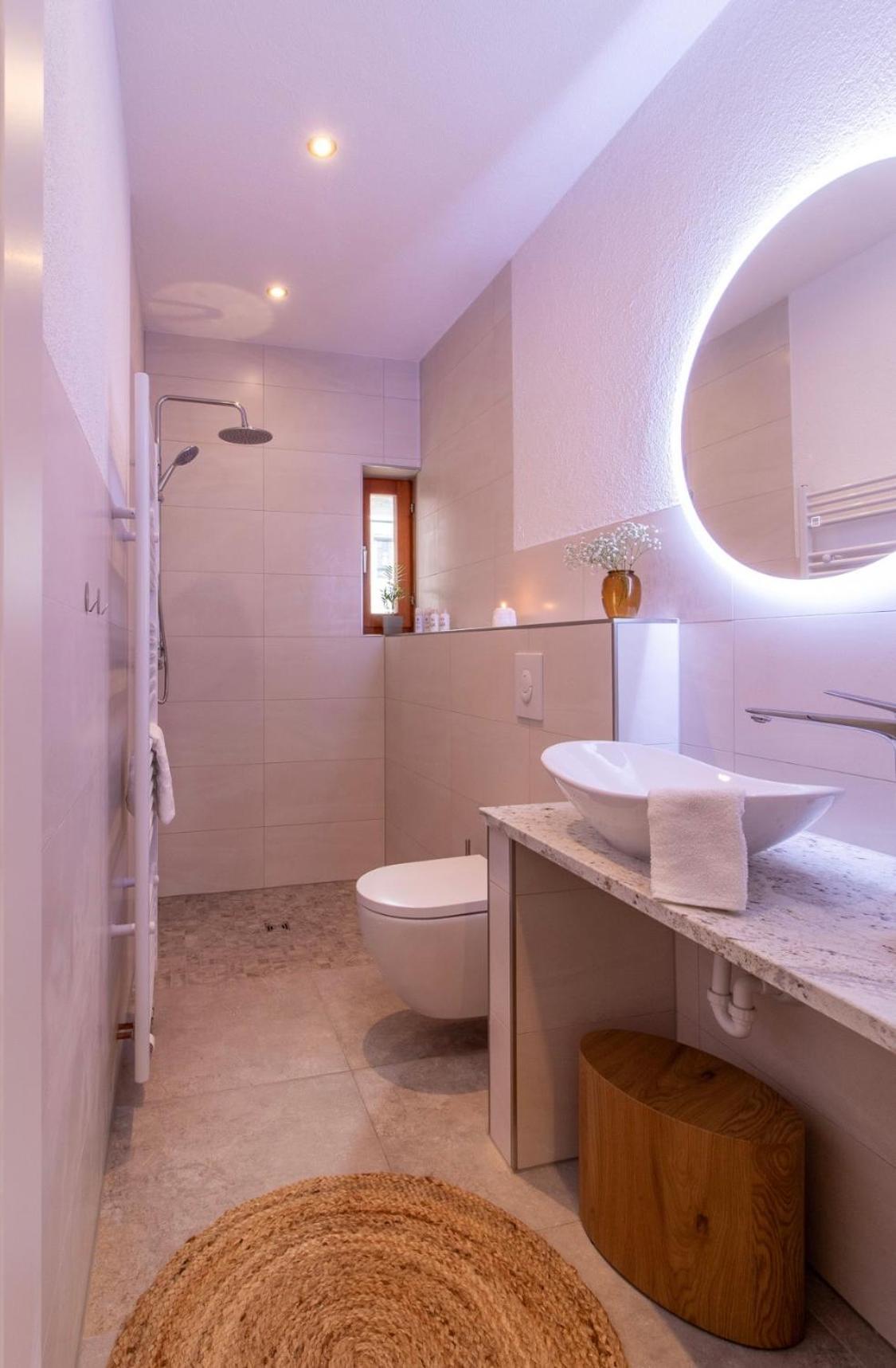 Stilvolles City-Apartment I Netflix I Wlan L Stellplatz I Zentral New Translation Exteriér fotografie