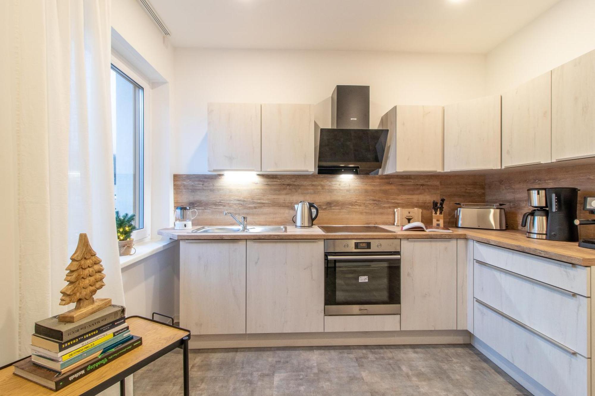 Stilvolles City-Apartment I Netflix I Wlan L Stellplatz I Zentral New Translation Exteriér fotografie