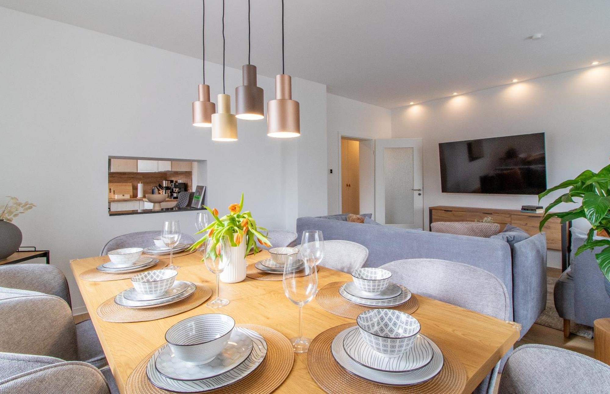 Stilvolles City-Apartment I Netflix I Wlan L Stellplatz I Zentral New Translation Exteriér fotografie